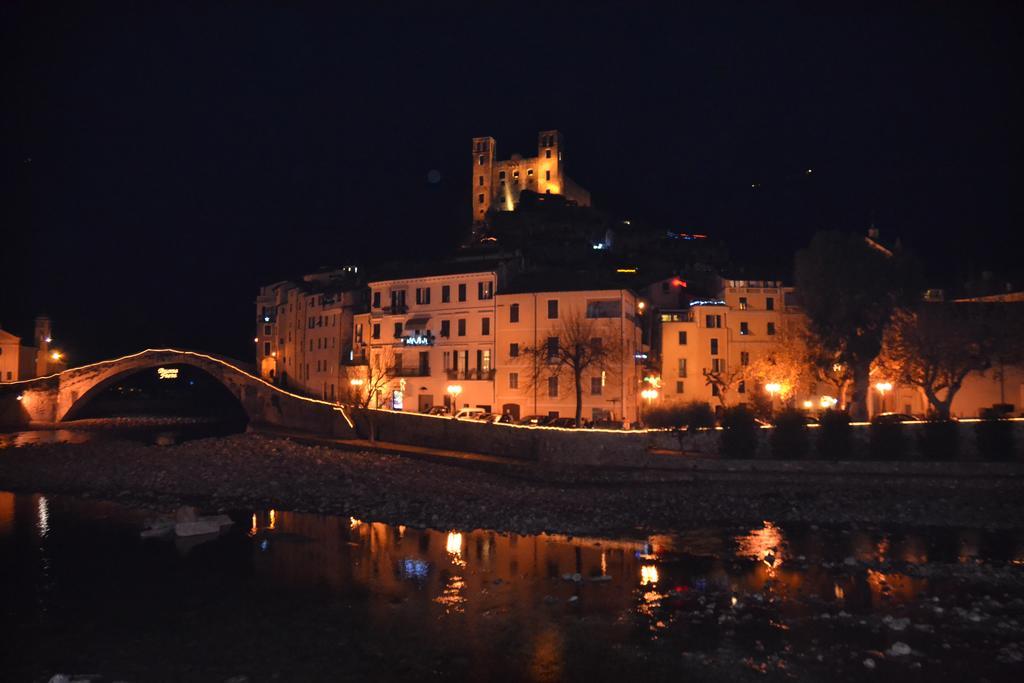 Al Ponte Vecchio Dolceacqua Exterior photo